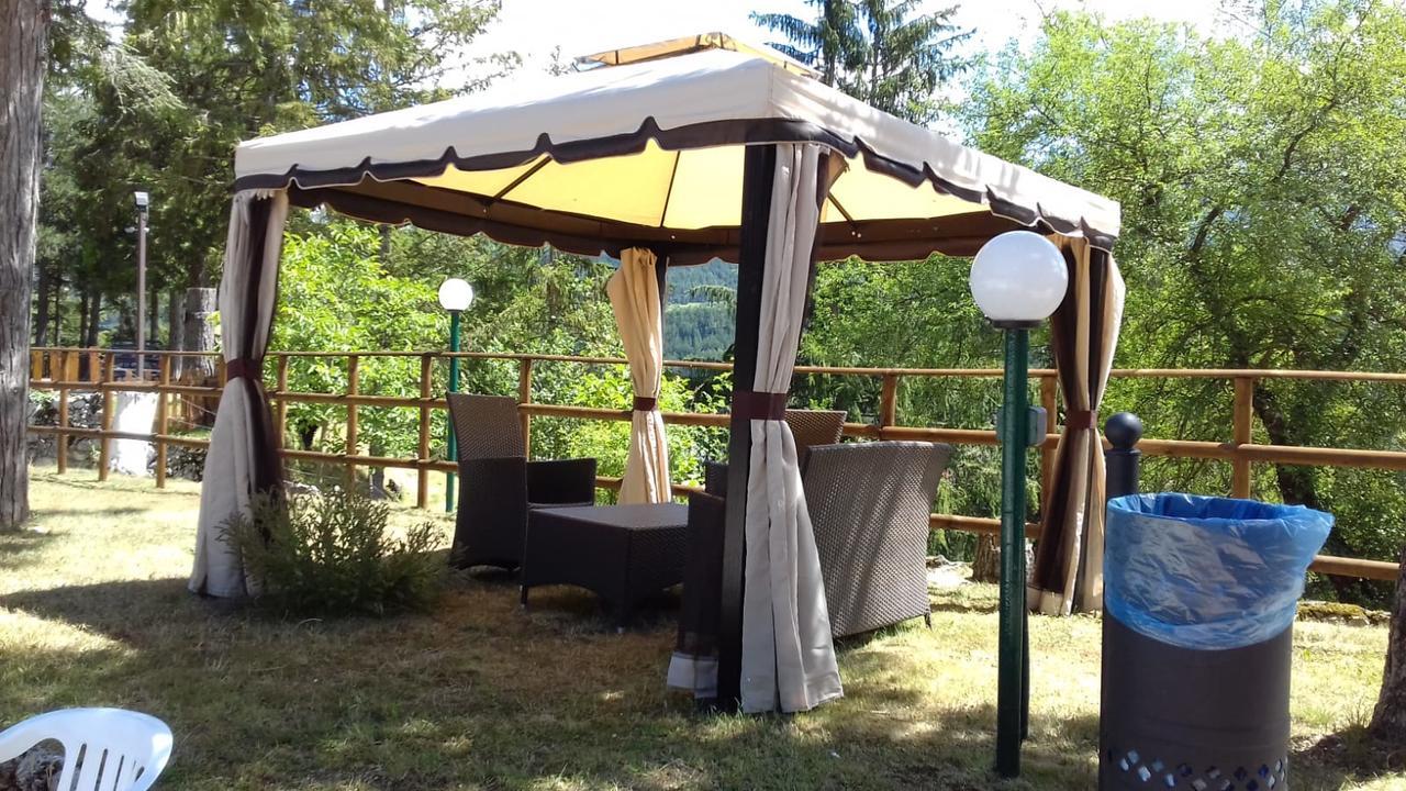 Hotel Pinguino Pescasseroli Exterior foto